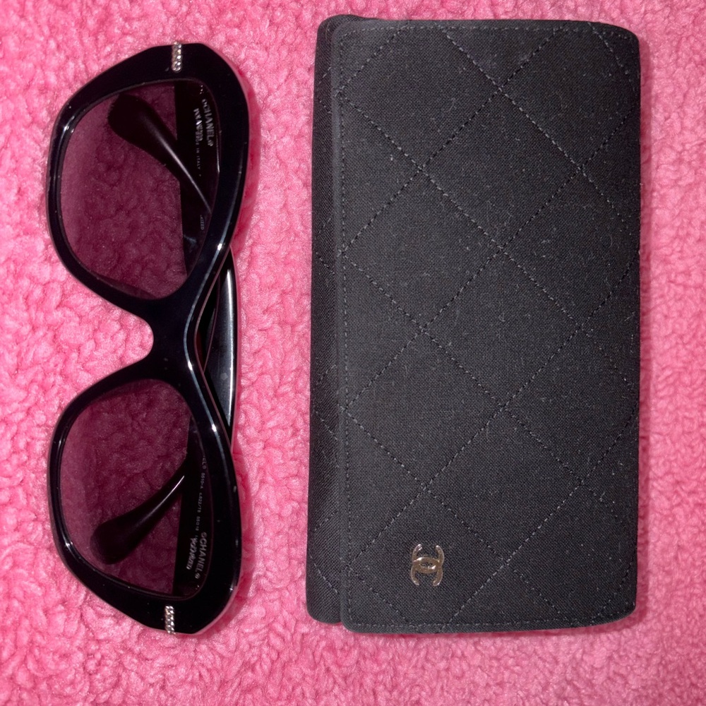 CHANEL Black Sunglasses and Quilted Case Set
